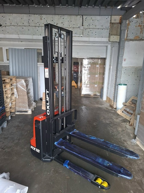 OXLIFT TBB10-4X уехал в строительный гипермаркет