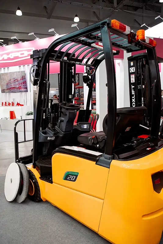Фотогалерея: OXLIFT на выставке CeMAT Russia (16–18 сентября 2025 г.) 48