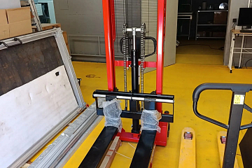 Ручной гидравлический штабелер OXLIFT HS1516