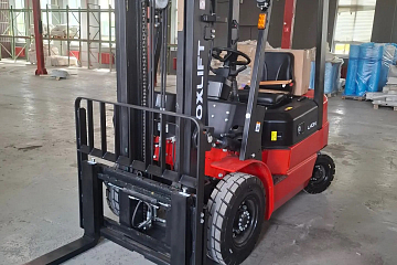 Электрический вилочный погрузчик OXLIFT RX30 