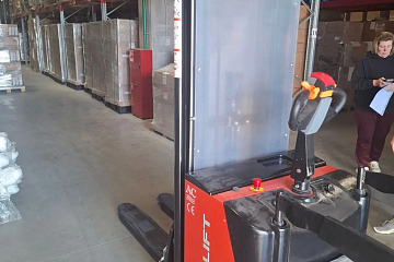 Самоходный штабелер OXLIFT BX15-4X