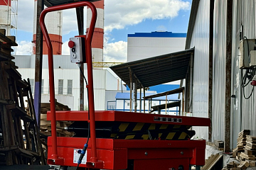 Отгрузка: подъемный стол OXLIFT EPSD50